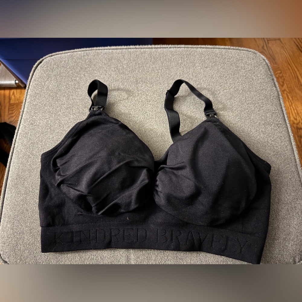 Kindred Bravely Hands Free Pumping & Nursing Bra